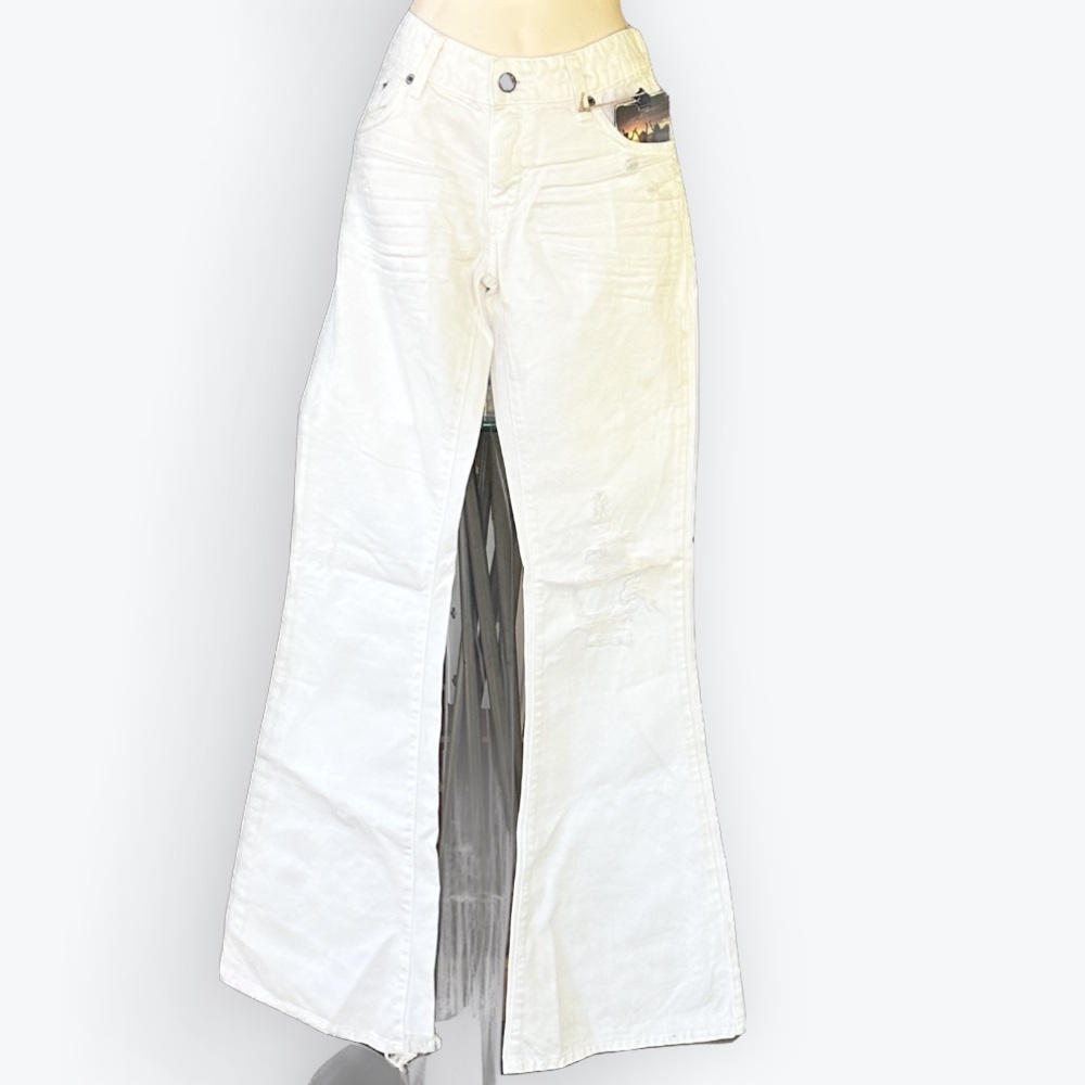CleanGirl Classic Vanilla Flare Wide Leg Distressed White Carmar Jeans ~ Size 27